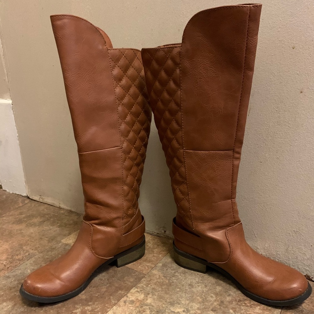 Brown boots